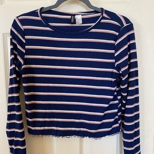 Long sleeve cropped top